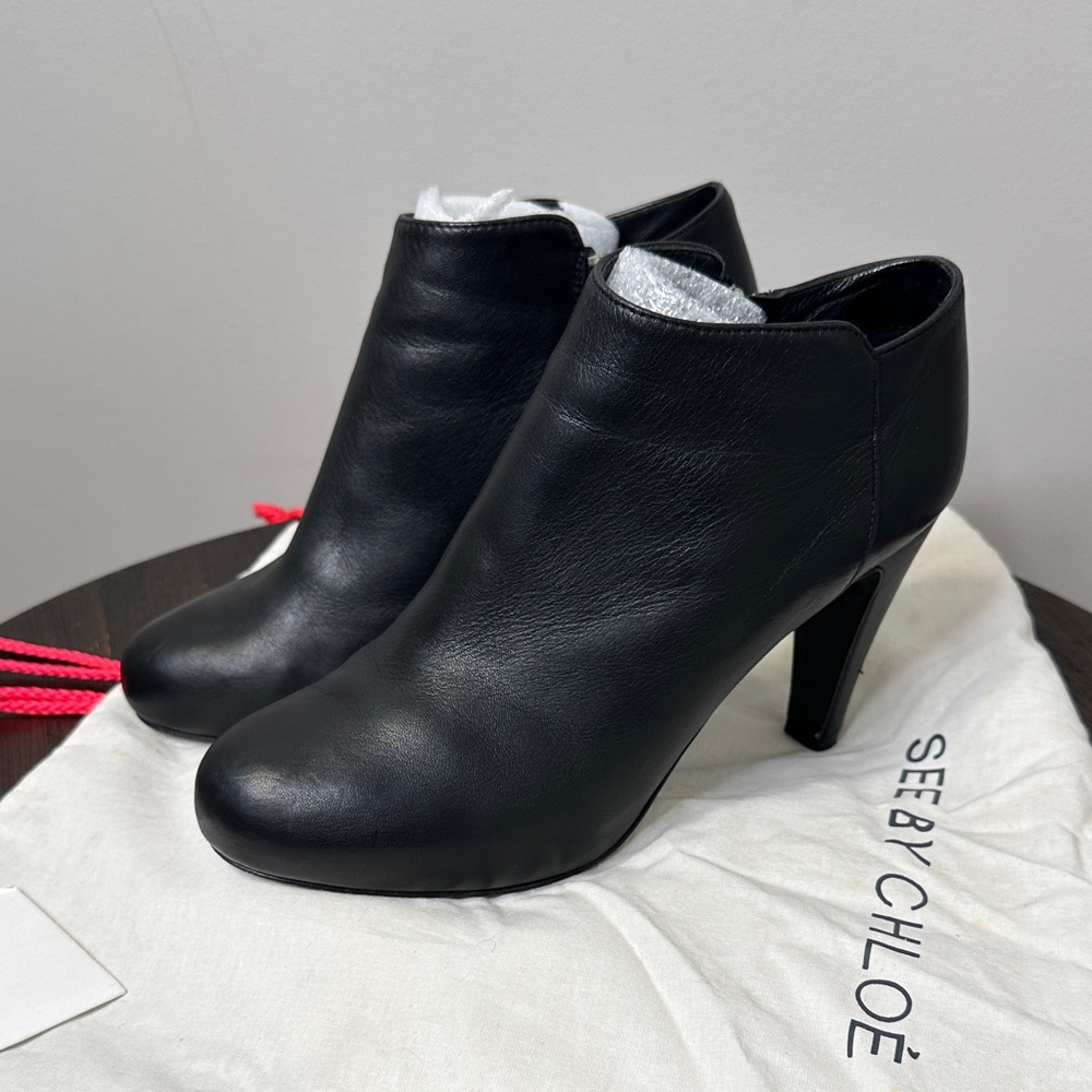 See By Chloe Elegant Black Heeled Boots
